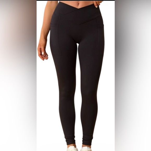 Blogilates Women's Crisscross High-Rise
Leggings - Picture 2 of 7